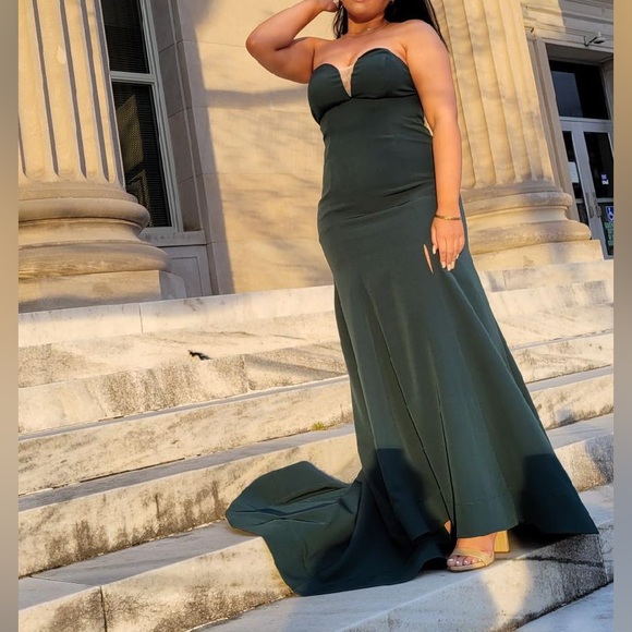 Green Prom Dress - Picture 2 of 7